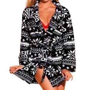 PINK Short Black & White Spell out Aztec tribal print Super soft cozy Sz…